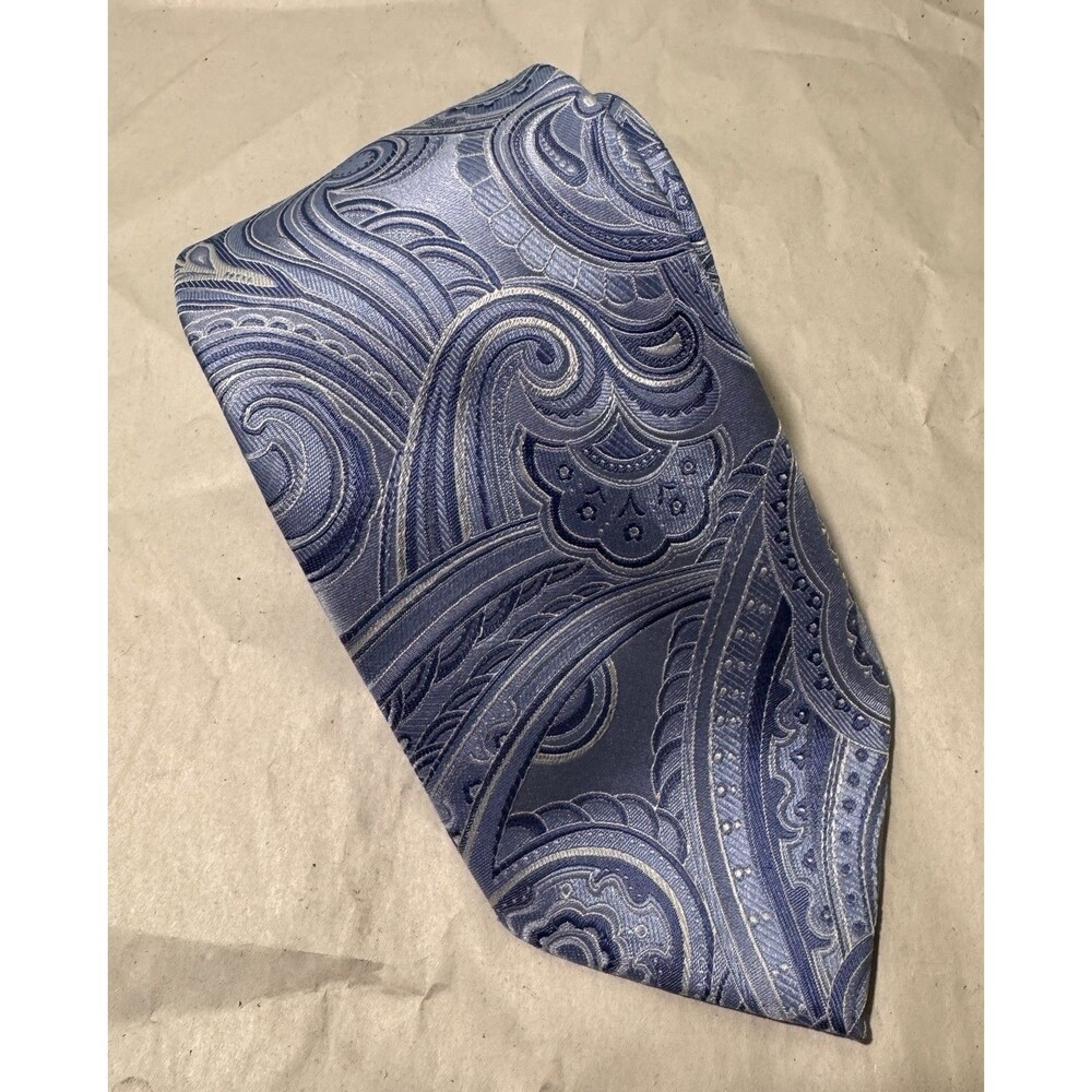 Donald J. Trump Signature Collection Silk Tie Navy Blue Paisley 60"x3.5"